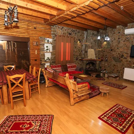 Shtepia Tradites Gjinar *