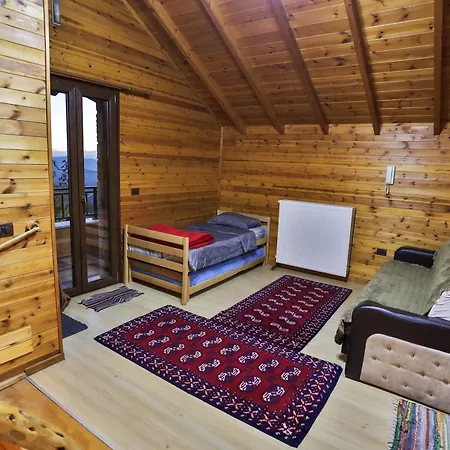 Shtepia Tradites Gjinar Ελβασάν