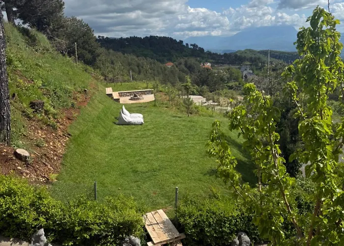 Shtepia Tradites Gjinar *